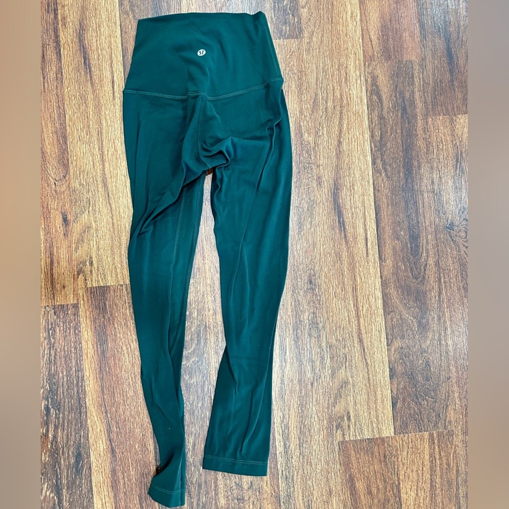 Lululemon hunter green leggings size 0